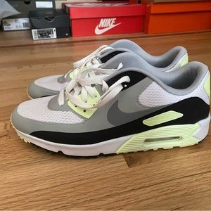 Nike air max golf shoe. 9/10 condition.